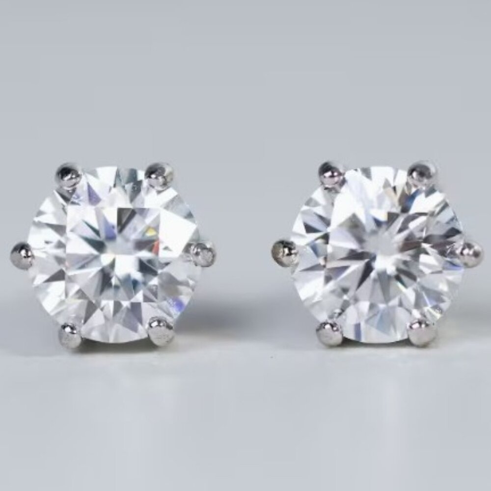 💎1.0 Ctw Moissanite White Gold Plated Stud Earrings 6 Prongs Round